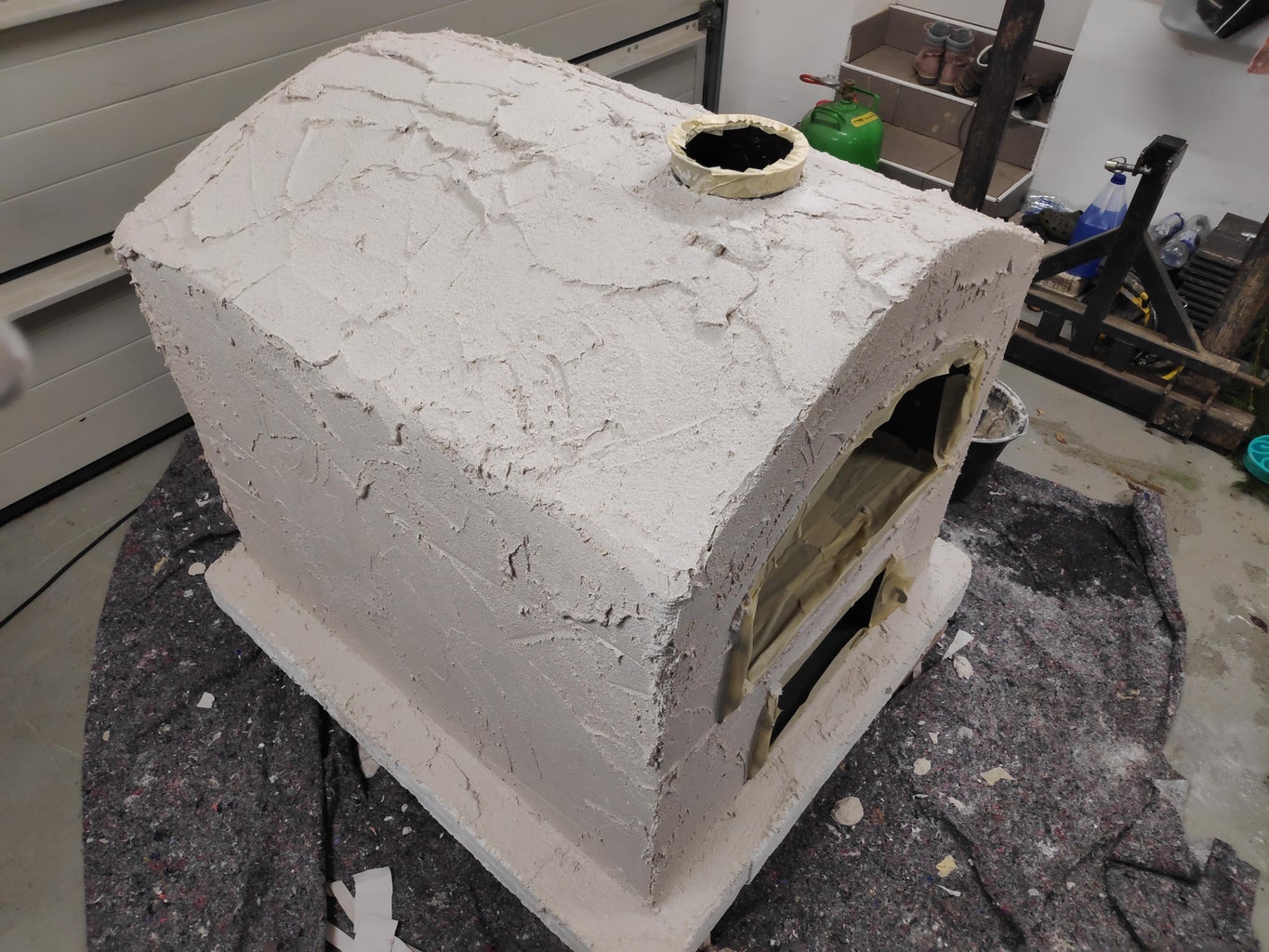 Plaster/paint the Oven