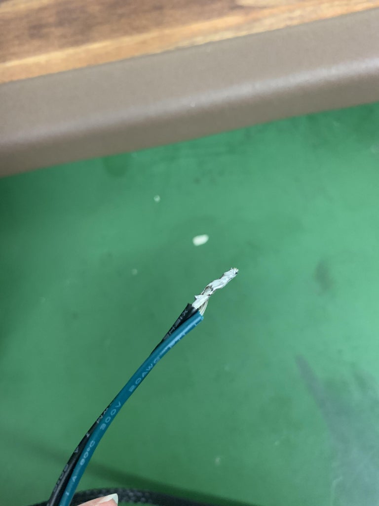 Connecting/soldering Wires Together